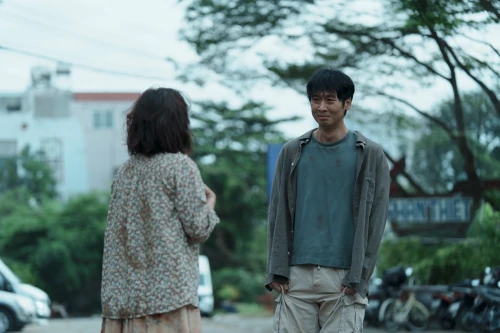 Văn Mai Hương hát về nỗi lòng người mẹ trong phim "Mang mẹ đi bỏ"