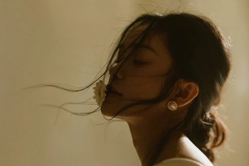 Á quân "Tiếng hát Việt toàn cầu 2023" Đức Thoa trình làng album đầu tay