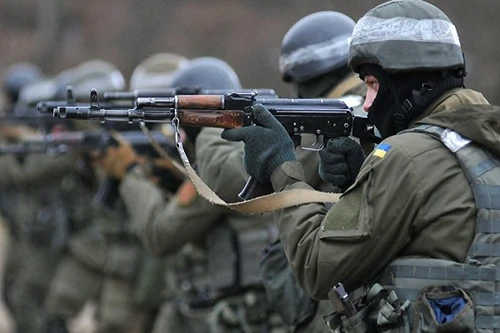 Cố vấn quân sự Thổ Nhĩ Kỳ huấn luyện lính đánh thuê gần Crimea