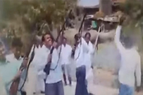 Cha tử vong vì trúng đạn "mừng" trong ngày cưới con trai