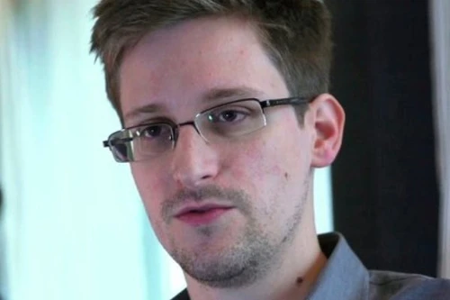 Snowden: Chương trình tình báo Mỹ không giúp gì trong cuộc chiến chống IS