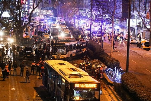 Thổ Nhĩ Kỳ bắt giữ 18 kẻ tình nghi sau vụ đánh bom đẫm máu ở Ankara