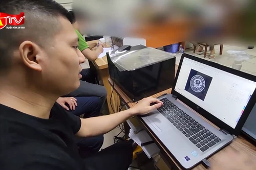 Nhân viên ngân hàng lập đường dây làm giấy tờ giả giúp khách hàng vay tiền 