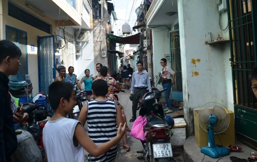 Cháy quán cà phê, cả khu phố hốt hoảng tháo chạy