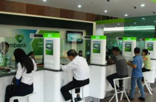 Vụ mất 500 triệu đồng trong tài khoản Vietcombank: Giải thích chưa thỏa đáng