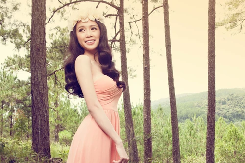 Ngắm Vũ Ngọc Anh gợi cảm đến nao lòng