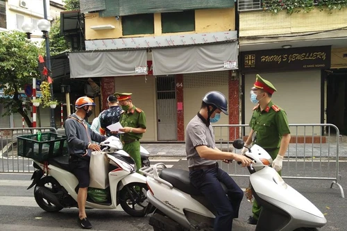 Kiểm soát chặt tất cả các tuyến đường nội đô, 23 chốt cửa ngõ ra vào thành phố dịp nghỉ lễ 2/9