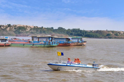 Không để “cát tặc” lộng hành