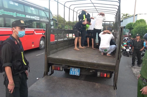 Chủ động phòng chống dịch, không để xảy ra ùn tắc và tai nạn giao thông