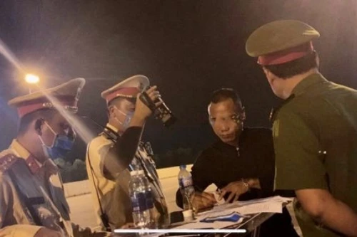 Phát hiện tài xế dương tính với ma túy trên cao tốc Hà Nội – Hải Phòng