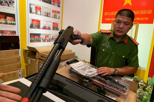 Thu giữ hàng trăm khẩu súng đồ chơi bắn đạn nhựa, đạn nở siêu “khủng”