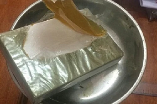 Giấu heroin trong bao gạo cũng không qua được mắt của Cảnh sát giao thông