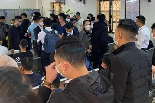 Giảm 50% lệ phí trước bạ, gần 1.000 xe ô tô đăng ký trong 2 ngày