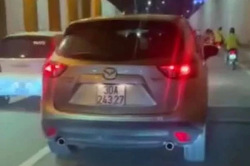 Phạt 4 triệu đồng lái xe đi sai làn trong hầm Kim Liên