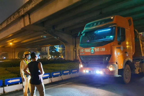 Tuyển lựa kỹ CSGT để xử nghiêm lái xe vi phạm nồng độ cồn