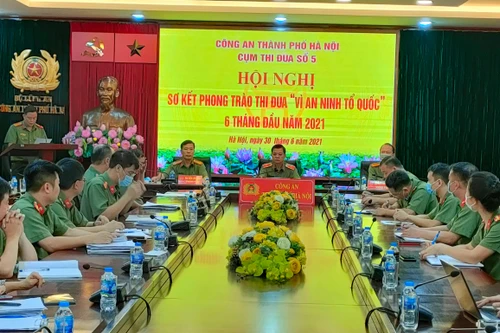 Gắn các phong trào thi đua thực hiện thành công nhiều nhiệm vụ 'kép' phòng, chống hiệu quả dịch Covid-19