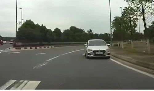 Phạt 4 triệu đồng lái xe đi ngược chiều trên phố