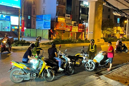 CAQ Cầu Giấy: Thành lập 8 tổ kiểm soát đặc biệt phòng, chống dịch vào ban đêm 