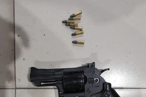 Tạm giữ thêm 3 đối tượng tàng trữ, vận chuyển và mua bán vũ khí quân dụng