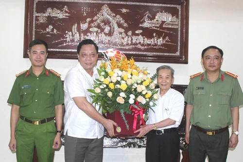 Những đóng góp của các thế hệ lãnh đạo CATP Hà Nội là tài sản vô giá của Công an Thủ đô