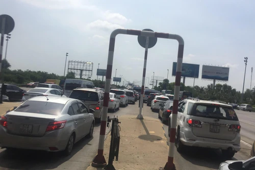 Hệ thống camera giám sát phát hiện hàng trăm lái xe vi phạm trên cao tốc