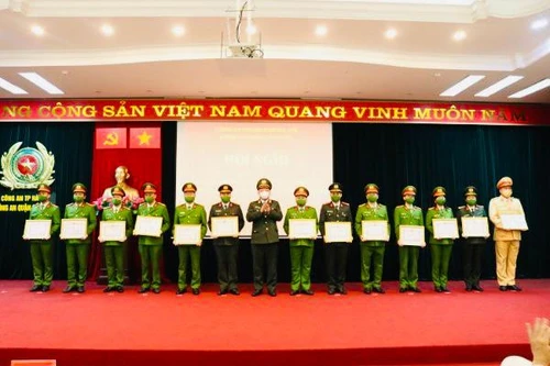 Thống nhất, đoàn kết, chủ động sáng tạo hoàn thành xuất sắc các yêu cầu nhiệm vụ được giao 