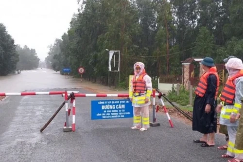 Cảnh sát giao thông sẵn sàng các phương án chống cơn bão số 9