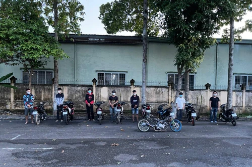 Vây bắt hàng chục “ quái xế” tụ tập gây rối trong đêm