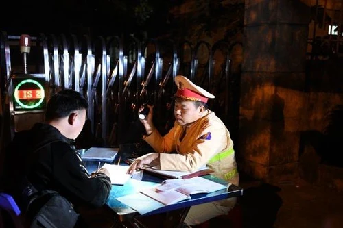 Gần 6000 lái xe vi phạm nồng độ cồn bị xử phạt trong 10 ngày