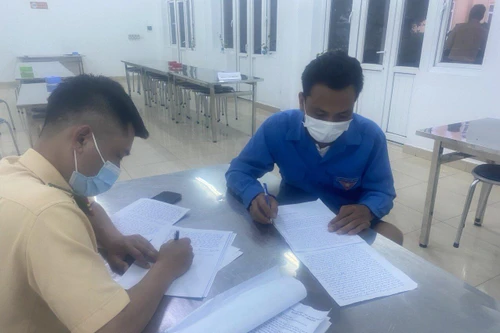 60 lái xe vi phạm nồng độ cồn bị xử phạt trong ngày 2/9