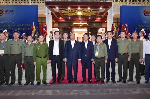 Những người “tiếp lửa” cho những chiến công