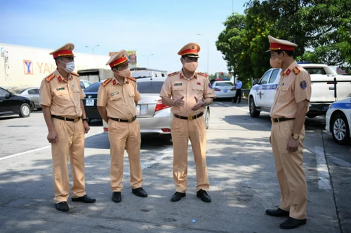 Phân luồng, nhận diện phương tiện từ xa, đảm bảo lưu thông nhanh nhất