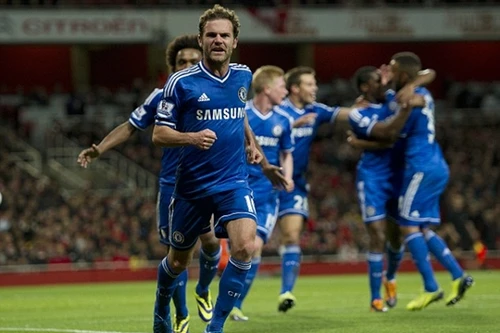 Người TBN của Chelsea gieo sầu cho Arsenal