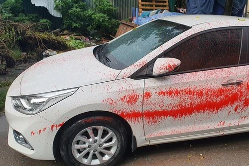  Hàng loạt xe ô tô ở Hà Nội bị tạt sơn có được bảo hiểm bồi thường?