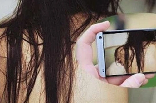 Vụ 'hot girl 9x' nghi lộ clip 'nóng': Phát tán hình ảnh nhạy cảm, khiêu dâm có thể phải ngồi tù