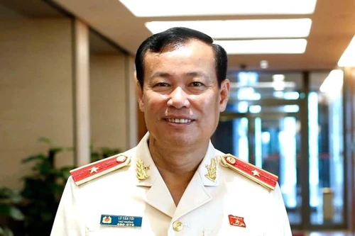 Thứ trưởng Bộ Công an Lê Tấn Tới được bầu làm Chủ nhiệm Ủy ban Quốc phòng và An ninh của Quốc hội