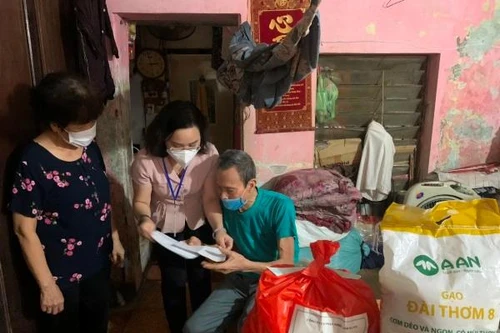 Người đang cách ly tập trung, viên chức có được nhận hỗ trợ theo Nghị quyết 116?