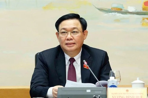 Chủ tịch Quốc hội: "Không có bảo hiểm giống như đi cầu thang mà không có tay vịn" 