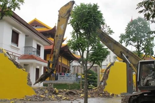 Mới nhất: Người chủ trì tham gia cưỡng chế thi hành quyết định xử phạt hành chính được hưởng 300.000 đồng/ ngày