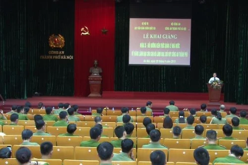 Khai giảng lớp bồi dưỡng kiến thức quản lý nhà nước khoá XI