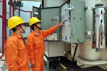 Tháng 10, EVN không phải mua điện của Trung Quốc