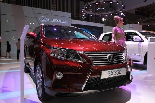 Toyota thu hồi xe Lexus RX200t và RX350 do lỗi túi khí hành khách