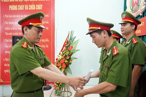 Phòng Cảnh sát PCCC số 8 phát động 60 ngày đêm thi đua lập thành tích