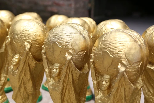 “Đột nhập” nơi sản xuất Cup "vàng" tại Hà Nội