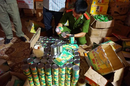 Phát hiện kho đóng hộp thực phẩm Trung Quốc giả mác Mỹ, Nhật