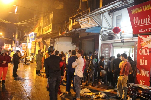 “Bà hỏa” ập đến ngay trong chiều mưa