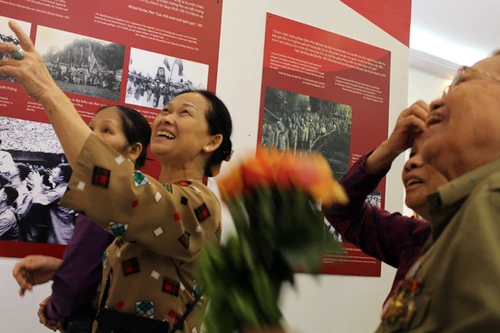 Những nữ y tá trẻ ở chiến trường Điện Biên Phủ