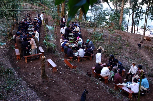 Tục xem gan lợn để biết vận mệnh trong năm