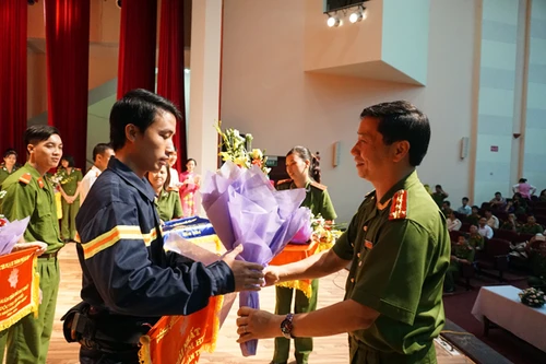 Cảnh sát PC&CC Hà Nội triển khai hội thi “Công an nhân dân làm theo lời Bác”