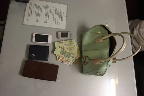 Bị 141 bắt sau khi cướp túi phụ nữ, bỏ chạy 5 km